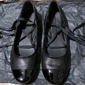 Sigerson Morrison `SMCharlotte’ Black Leather Ballet Flats w/ Patent Toes.9.5
